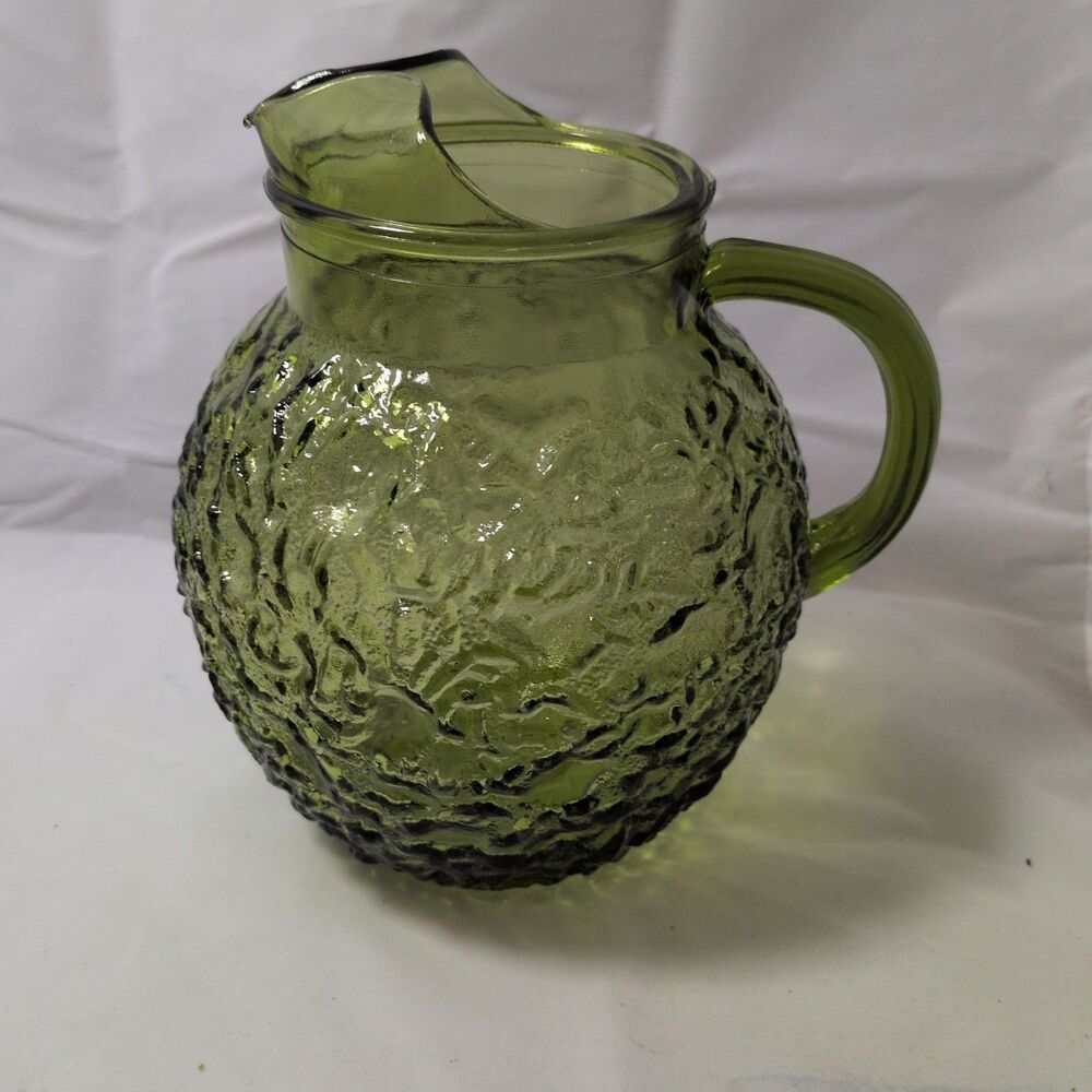 VTG Anchor Hocking Lido Milano Avocado Olive Green Crinkle Glass Ball Pitcher
